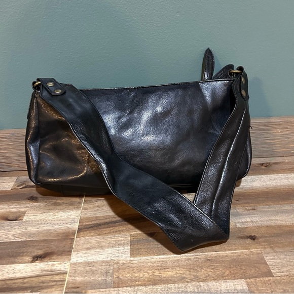 Y2K Victoria’s Secret Black Leather Shoulder Bag - Picture 4 of 7